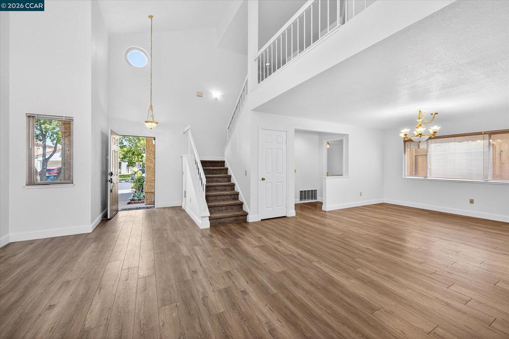 1026 Burnham Dr