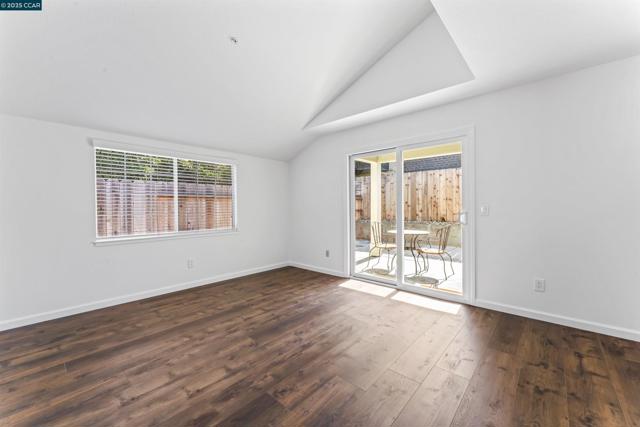 2761 Elks Way, Napa CA: https://media.crmls.org/mediaz/d9ed7b6f-49ea-4ad7-9de3-053f6971fb27.jpg