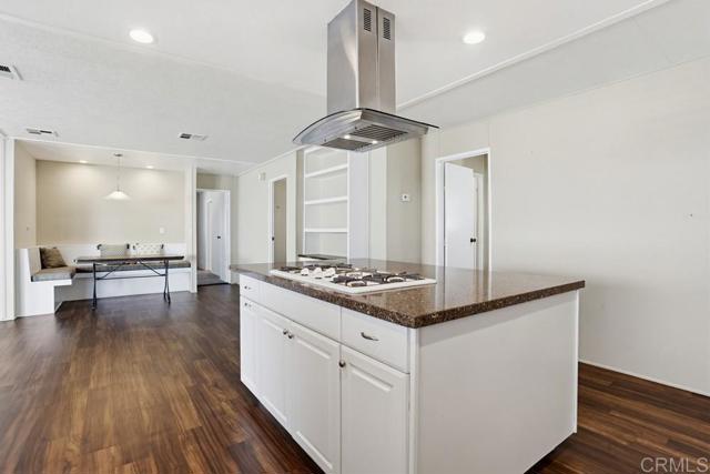 Detail Gallery Image 16 of 54 For 1930 W San Marcos Bld #292,  San Marcos,  CA 92078 - 2 Beds | 2 Baths