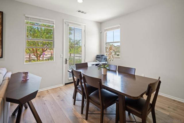 1257 Calle Datura, Chula Vista CA: https://media.crmls.org/mediaz/d9ee0f76-0f3c-4bf6-afba-79b378d01094.jpg