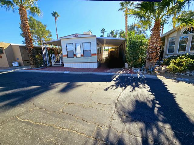 16400 Bubbling Wells Rd Road, Desert Hot Springs CA: https://media.crmls.org/mediaz/d9ee5e3d-2032-402f-8fd7-3a97fc9b8b1e.jpg