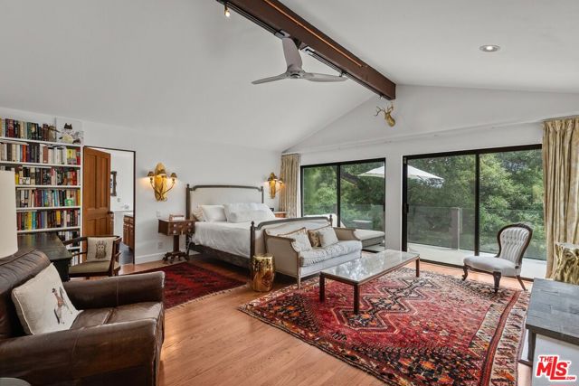 10697 Calle Quebrada, Goleta CA: https://media.crmls.org/mediaz/d9f1a424-7690-456d-89e1-3fd690a81e07.jpg