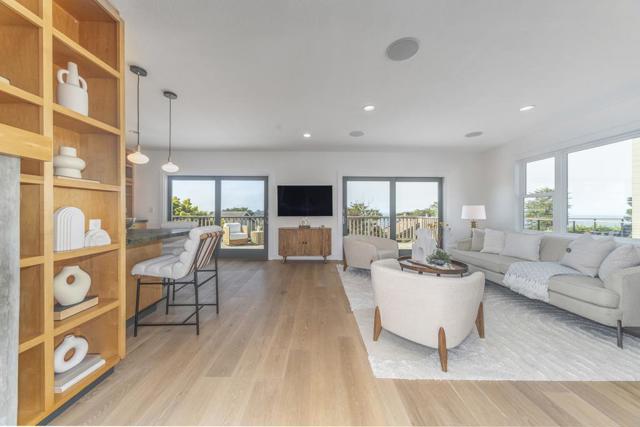 854 Kelmore Street, Moss Beach CA: https://media.crmls.org/mediaz/d9f1b2ce-c71a-401a-964b-47f0d3dd99e4.jpg