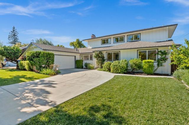 16251 Lilac Lane, Los Gatos CA: https://media.crmls.org/mediaz/d9f1ec03-59cf-4601-8402-3e472fbc660d.jpg