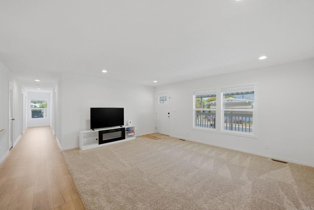 2700 Valley Parkway - photo 2
