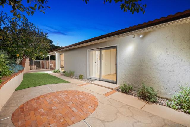 6221 BRYNWOOD COURT, San Diego CA: https://media.crmls.org/mediaz/d9f43928-93fe-41dc-8455-7501832b7ff7.jpg