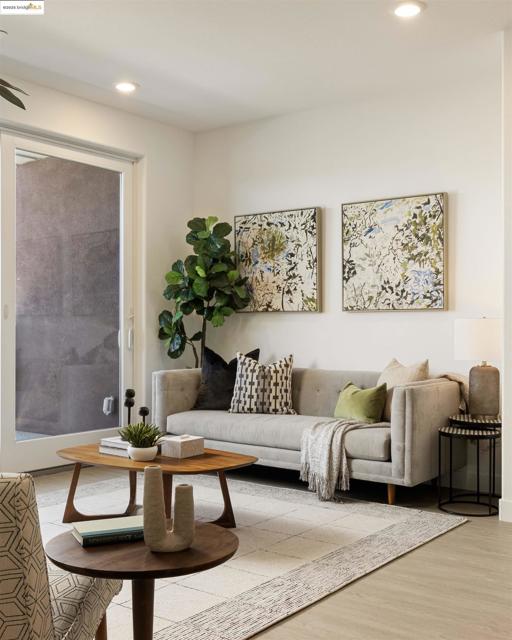 Image 9 of 15 For 500 Somi Ct.  307