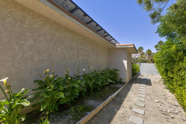 68286 Grandview Avenue, Cathedral City CA: https://media.crmls.org/mediaz/d9f4a850-59e6-469e-8e27-3d967422227e.jpg