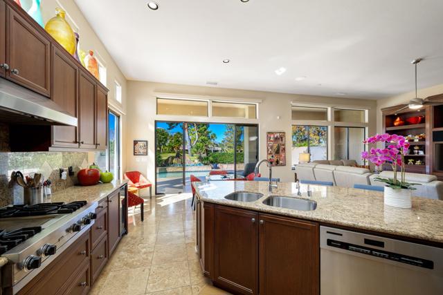 1 Birkdale Circle, Rancho Mirage CA: https://media.crmls.org/mediaz/d9f52fb5-a1aa-4d66-97a1-c8b69bdffcc3.jpg