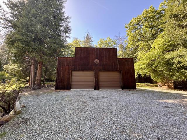 14543 Kathy Lane, Pioneer CA: https://media.crmls.org/mediaz/d9f69ae9-776f-421d-97cb-1e3228841e15.jpg