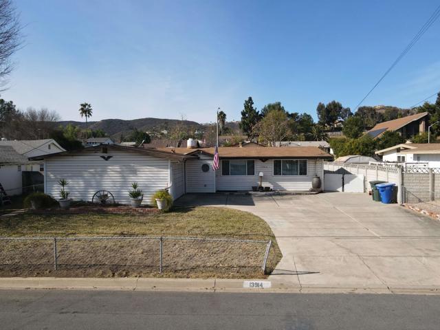 13914 Powers Road, Poway, California 92064, 3 Bedrooms Bedrooms, ,2 BathroomsBathrooms,Single Family Residence,For Sale,Powers Road,250016897SD