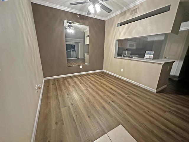 701 Gibson Dr, Roseville CA: https://media.crmls.org/mediaz/d9f7c13b-1413-4572-b884-0db1f4c149b1.jpg