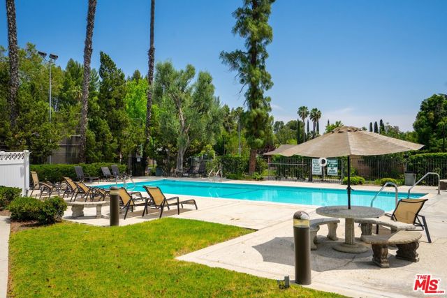 8389 Sedan Avenue, West Hills CA: https://media.crmls.org/mediaz/d9f8ad03-7c49-4036-85b1-df628bcb0bc3.jpg