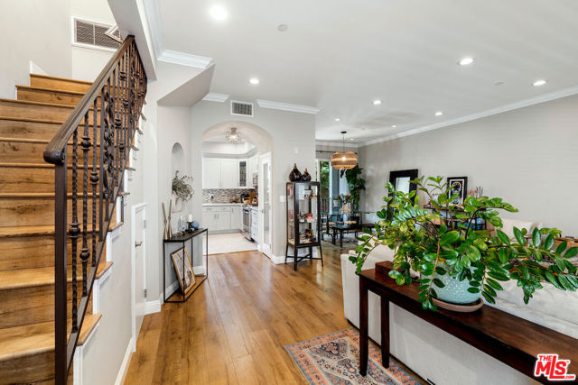 11909 LAURELWOOD Drive, 3 photo 6