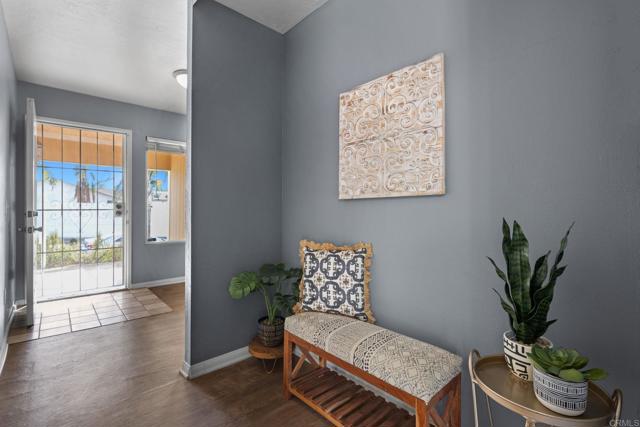 Detail Gallery Image 11 of 40 For 444 Gail Dr, Vista,  CA 92084 - 4 Beds | 2 Baths