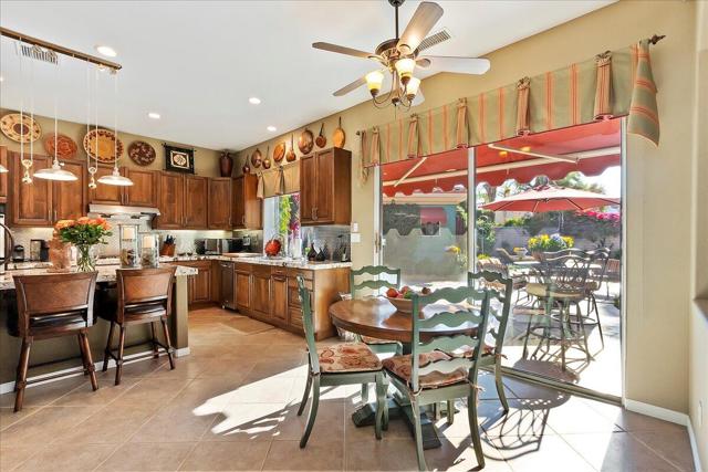 85 Clavel Court, Palm Desert CA: https://media.crmls.org/mediaz/d9fab751-fb34-44e6-944c-42cac6c11a1a.jpg