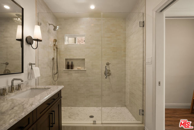3860 Hepburn Avenue, Los Angeles CA: https://media.crmls.org/mediaz/d9fbae5e-bf48-4195-b1f0-29db1a2928eb.jpg