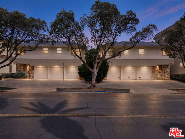 927 3rd Street