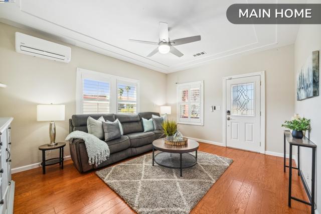 507 Maple St, Livermore CA: https://media.crmls.org/mediaz/d9ff8ca6-9092-4c82-a5e3-61fd775ac2e1.jpg