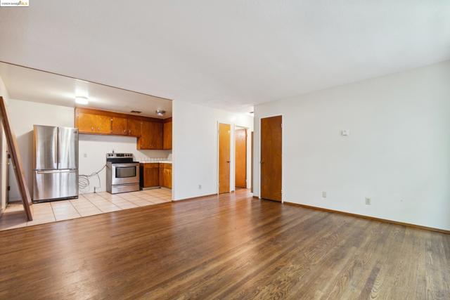 Image 7 of 16 For 1612 Parker St