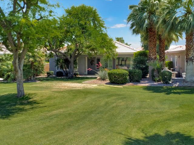 80418 Dumphries Court, Indio CA: https://media.crmls.org/mediaz/da00c3da-22f5-479f-ba94-16c8ec76c864.jpg