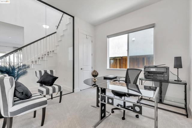 2281 Garden Farms Ave, Lathrop CA: https://media.crmls.org/mediaz/da018a30-f80f-4f19-989b-a868372b4e41.jpg