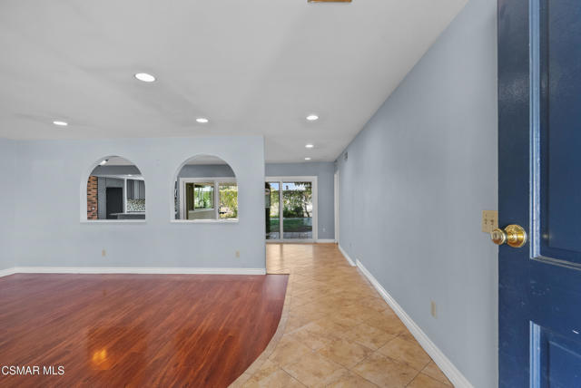 28606 Solon Avenue, Canyon Country CA: https://media.crmls.org/mediaz/da01a98e-deee-4a12-bf42-961d0e348df8.jpg