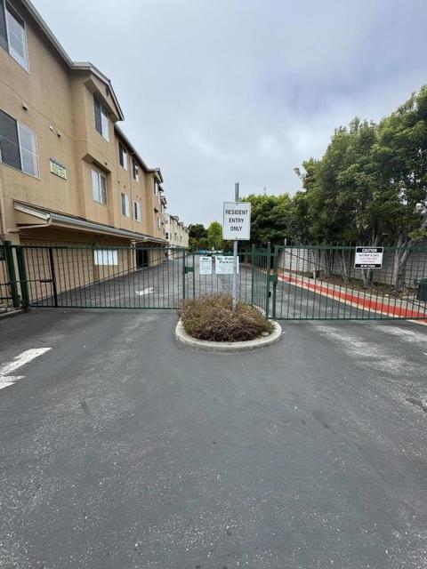 356 Everson Drive, Santa Cruz CA: https://media.crmls.org/mediaz/da025bcb-a580-46c8-a953-60c0e57fca49.jpg
