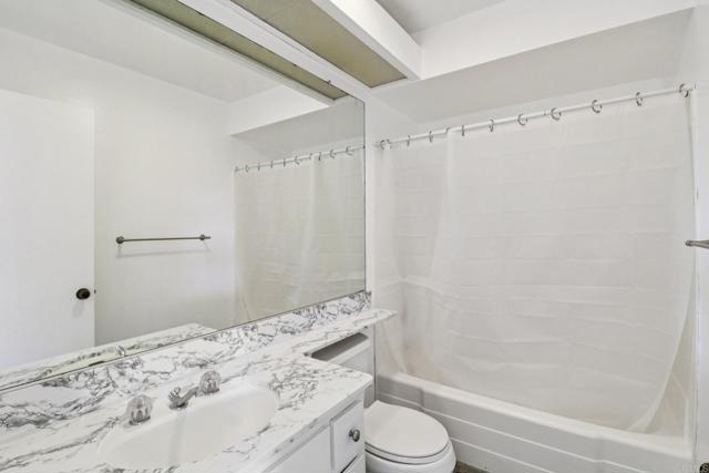 Detail Gallery Image 16 of 31 For 1964 Fairway Circle Dr, San Marcos,  CA 92078 - 2 Beds | 2 Baths