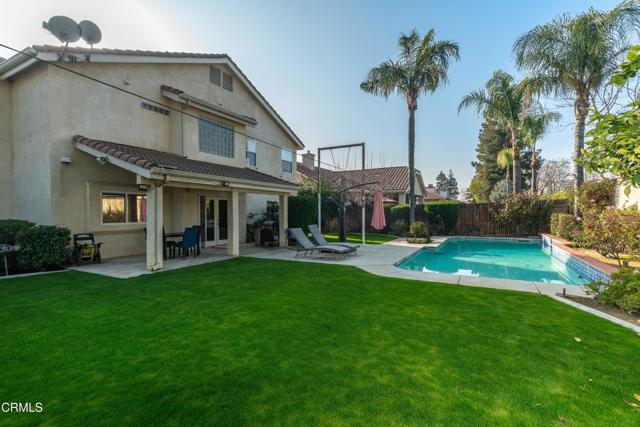 Detail Gallery Image 4 of 42 For 10906 Rosslyn Ln, Bakersfield,  CA 93311 - 4 Beds | 3 Baths