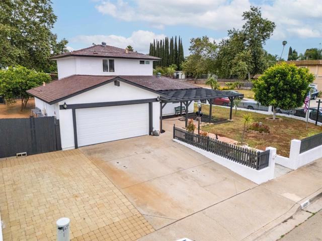 1220 Hoover Street, Escondido CA: https://media.crmls.org/mediaz/da03f53f-dbe6-4d2e-9a21-82d099b968b5.jpg