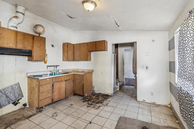 229 Elm Street, Watsonville CA: https://media.crmls.org/mediaz/da04078e-aad4-4e6b-9c60-719af1dcfdcc.jpg