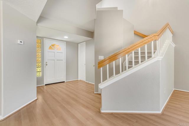 Detail Gallery Image 3 of 37 For 421 S Rosemary Ln, Anaheim Hills,  CA 92808 - 2 Beds | 2/1 Baths