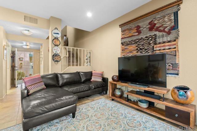 Detail Gallery Image 12 of 41 For 12003 Calle De Leon #3,  El Cajon,  CA 92019 - 2 Beds | 2/1 Baths