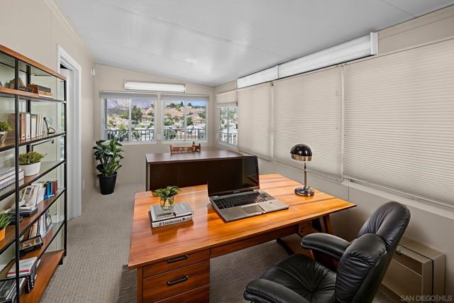 9500 Harritt Rd, Lakeside CA: https://media.crmls.org/mediaz/da086cc6-b1c2-4421-b41a-55712f7e252b.jpg