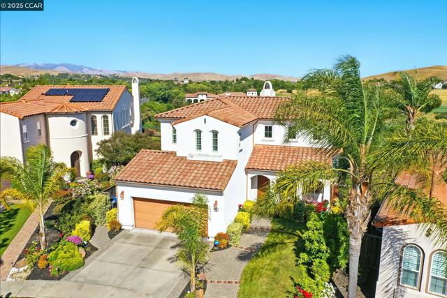 416 Ustilago Ct, San Ramon CA: https://media.crmls.org/mediaz/da0a237b-4385-4c63-9424-49a8497402e6.jpg
