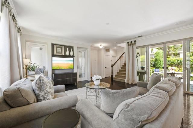 Detail Gallery Image 8 of 31 For 15517 Canton Ridge, San Diego,  CA 92127 - 3 Beds | 3 Baths