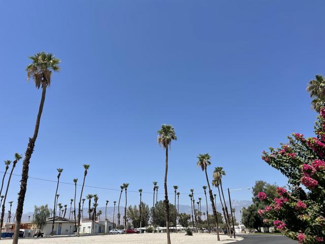 73729 Broadmoor Drive, Thousand Palms CA: https://media.crmls.org/mediaz/da0aa0d3-7686-43b6-b5db-89d302481349.jpg