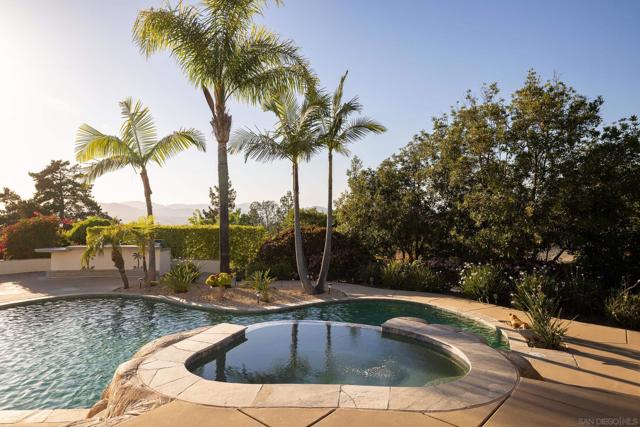 13671 Orchard Gate Rd, Poway CA: https://media.crmls.org/mediaz/da0b4b4f-4a99-465e-83df-36a097e3f4b4.jpg