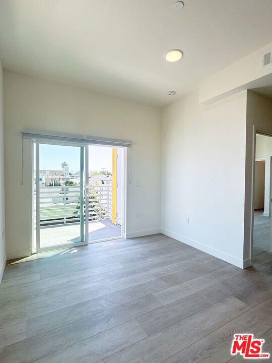 1106 S Kenmore Avenue, Los Angeles CA: https://media.crmls.org/mediaz/da0c29fb-78fa-4dff-a482-3964ad1175ee.jpg
