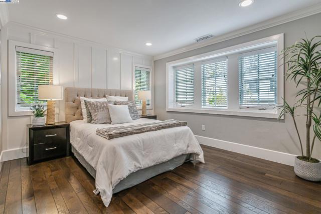 43150 Calle Familia, Fremont CA: https://media.crmls.org/mediaz/da0c5cd1-96de-478f-b55f-5c4a35015a9d.jpg