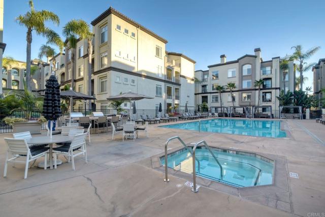 9263 Regents Road, La Jolla CA: https://media.crmls.org/mediaz/da0c7deb-f564-4cce-93b5-6ec30d38b12c.jpg