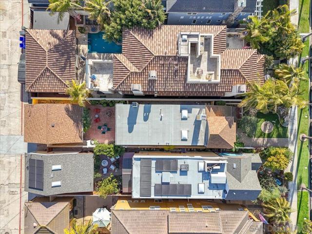 847 B Ave, Coronado, California 92118, 2 Bedrooms Bedrooms, ,2 BathroomsBathrooms,Single Family Residence,For Sale,B Ave,250017053SD