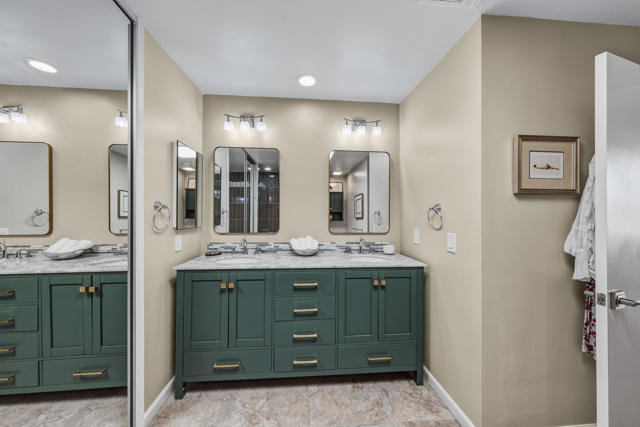 148 Las Lomas, Palm Desert, CA 92260