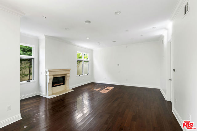1127 Princeton Street, 102 photo 7