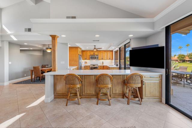 Image 20 of 48 For 352 Villena Way