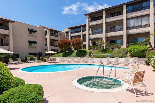 2510 Clairemont Dr, San Diego CA: https://media.crmls.org/mediaz/da0f1b0b-bf8d-4d06-a4b1-9f0226020c97.jpg