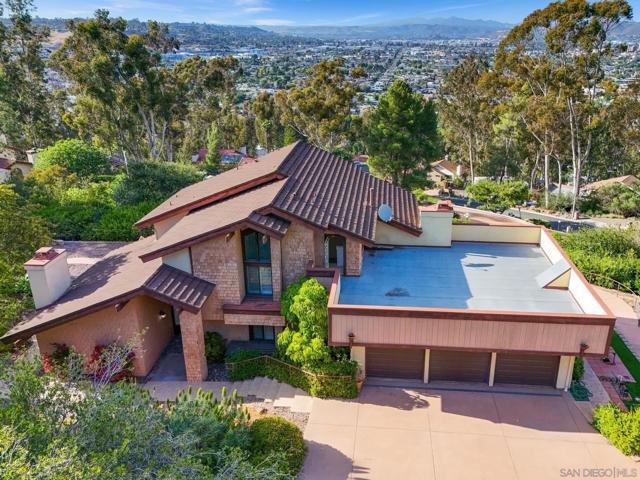 1586 Kimberly Woods Dr, El Cajon CA: https://media.crmls.org/mediaz/da0fe026-1aa6-4882-bab5-b0acd2404d29.jpg