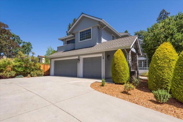 18 Melvin Henry Court, Redwood City CA: https://media.crmls.org/mediaz/da10903c-a6b5-43c1-9f07-598c899676fa.jpg