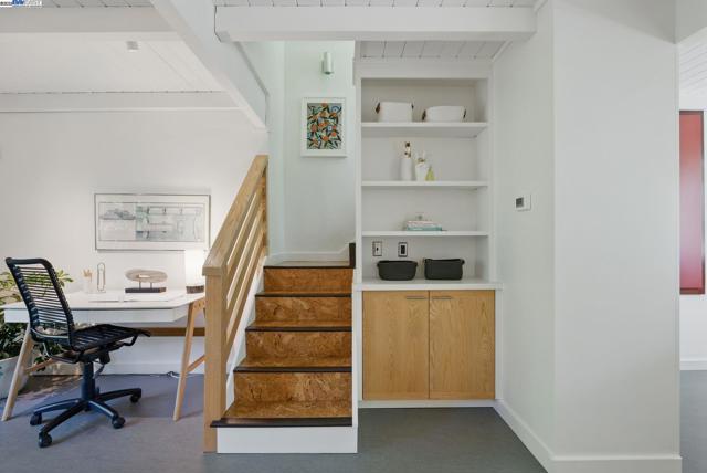 7380 Claremont Ave, Berkeley CA: https://media.crmls.org/mediaz/da11a21e-ae9f-4c9b-9b8e-a3ce9b4307d7.jpg